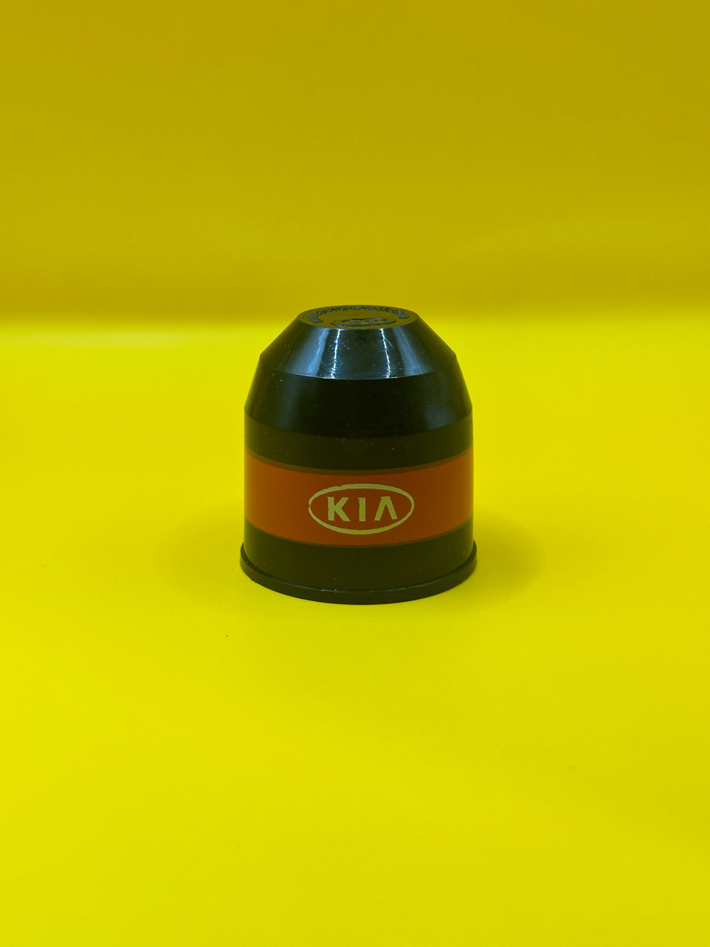 Колпак на шар фаркопа с логотипом Kia (Киа), пластик