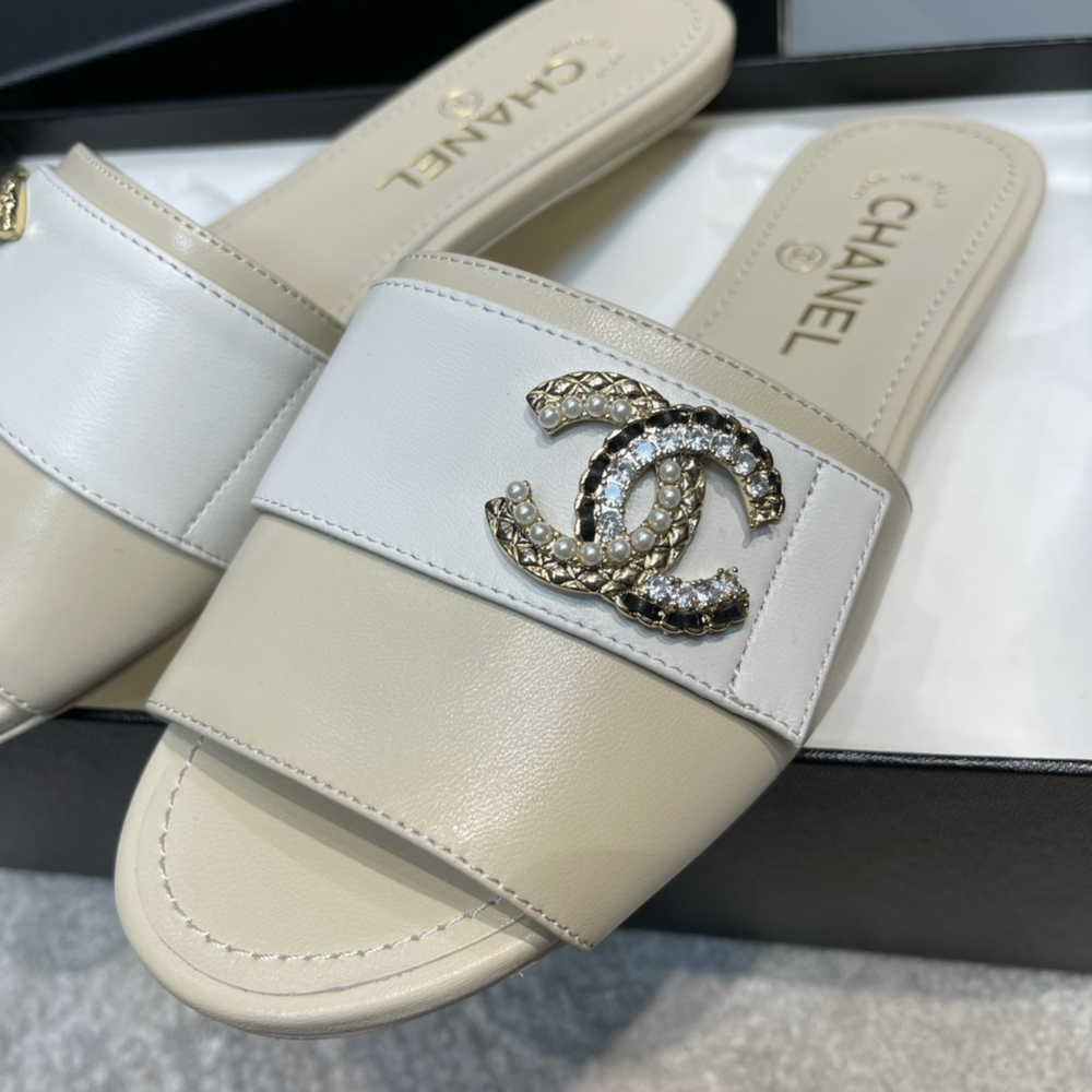 Chanel Slides