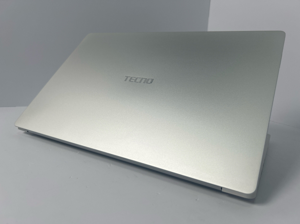 Ноутбук Tecno T15DA (4894947004957) 15.6"/AMD Ryzen 5 5560U/RAM 16GB/SSD 512GB/AMD Radeon Graphics/1920*1080/IPS/DOS/Подсветка кл-ры: LED/Серебристый. Состояние: A1