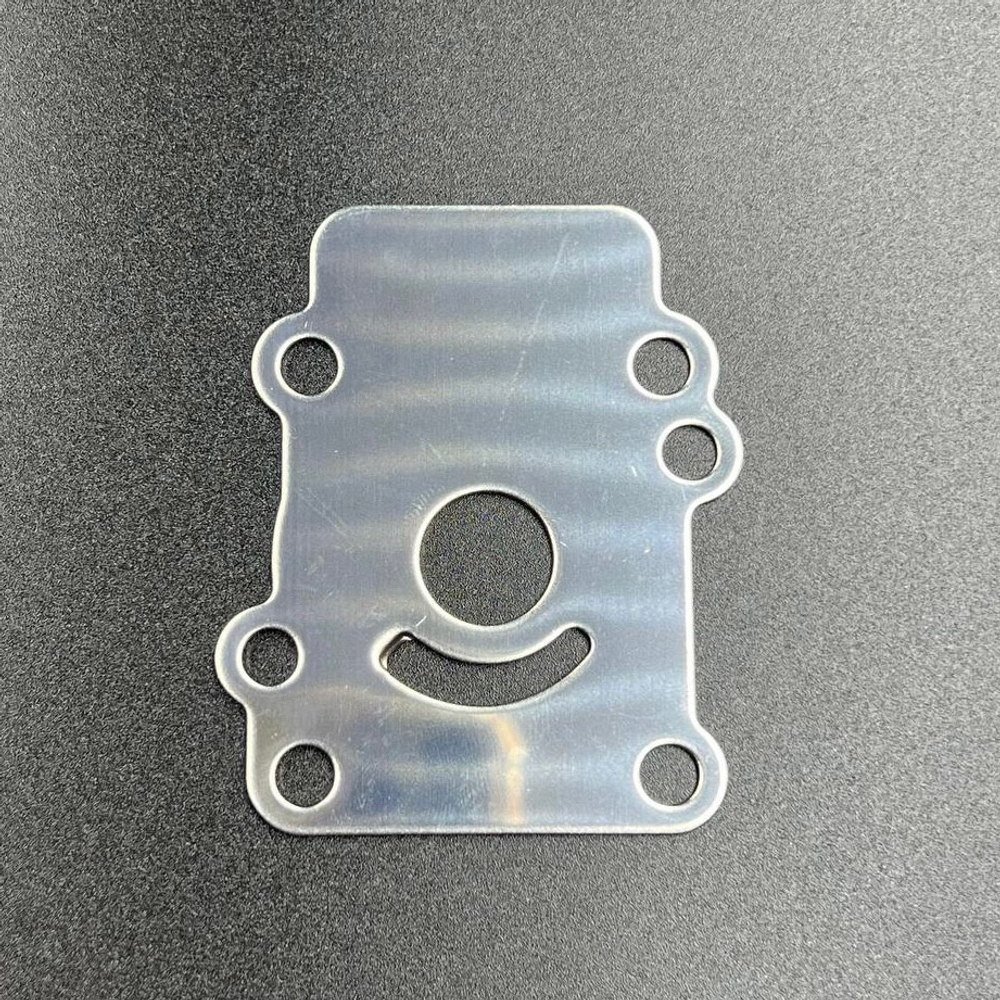 Пластина помпы охлаждения Yamaha 9.9-15, F8-9.9 OLD (Omax)