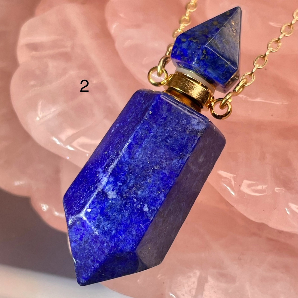 45296 Лазурит Кулон флакон на цепочке 16*40мм (Заряжено на Удачу)