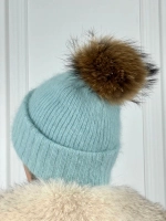 шапка ангора с меховым помпоном зимняя пушистая стильная