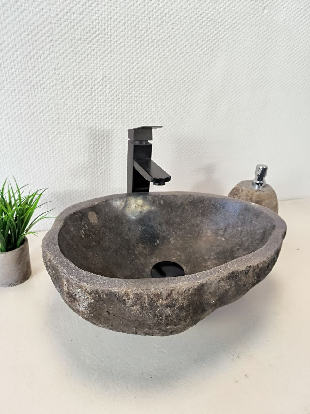 Раковина из речного камня RS-65954 46х33х16 из натурального камня