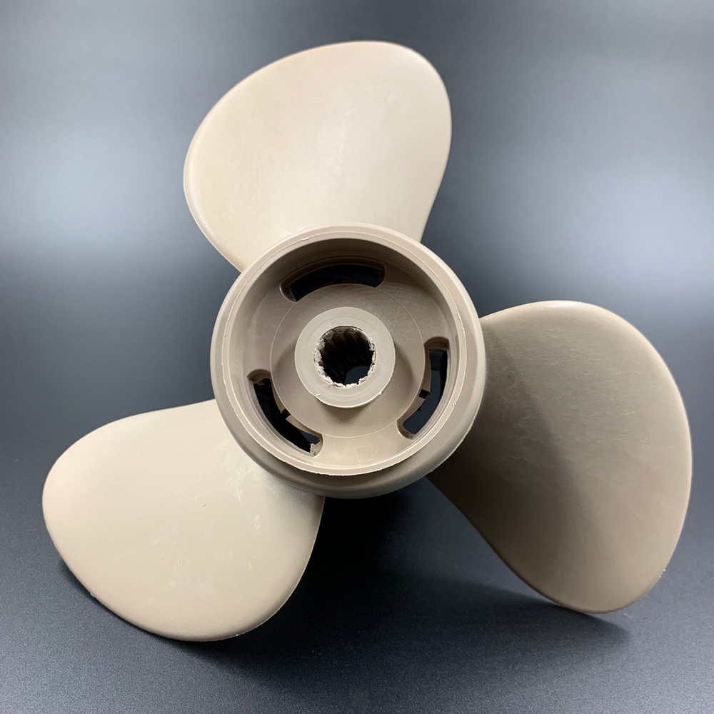 Гребной винт Tohatsu 9.9-18 (3x9.25x9) (Пластиковый композиционный)