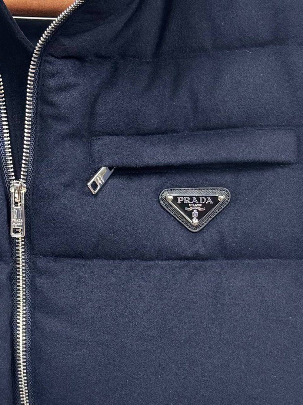 Безрукавка Prada