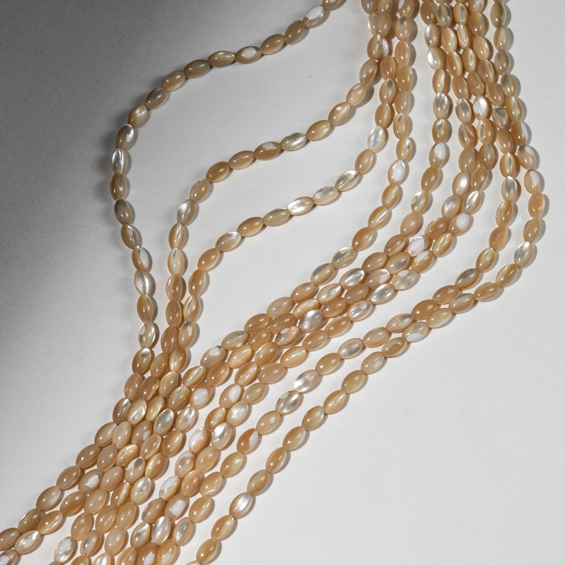 Перламутр морских ракушек "Рис", карамельного оттенка, 7*4мм