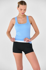 Майка с квадратным вырезом с чашками