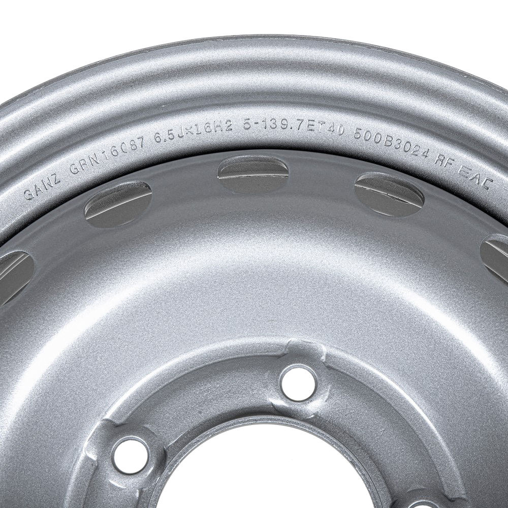 Диск штампованный R16 6.5J 5x139.7/98.6 ET40 ВАЗ 2121 GANZ Silver GRN16087