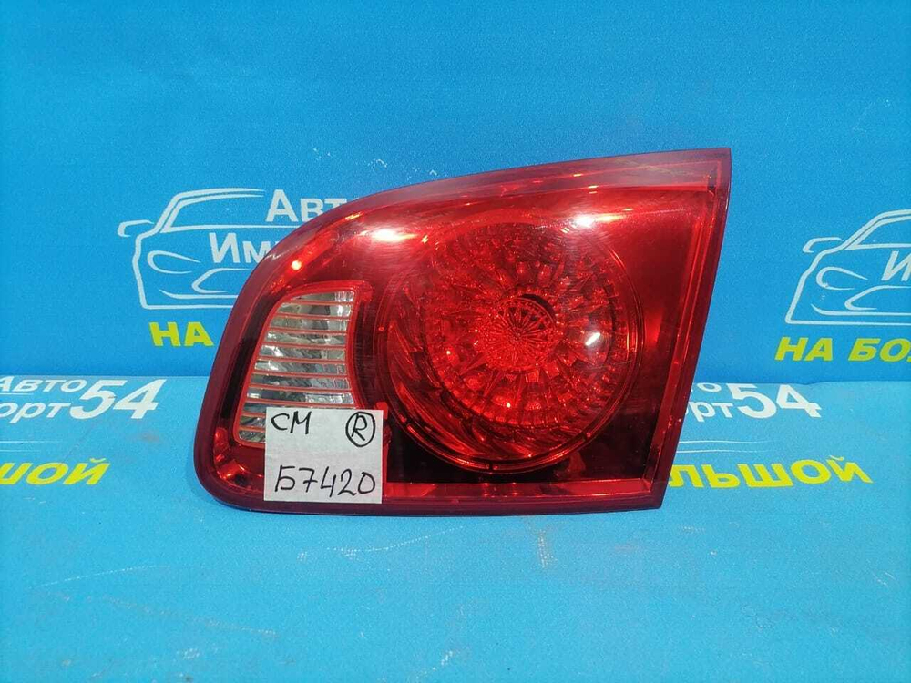 Вставка багажника правая HYUNDAI SANTA FE 2005-2009