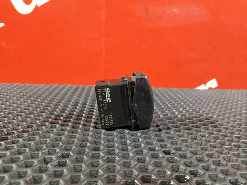 Кнопка центрального замка