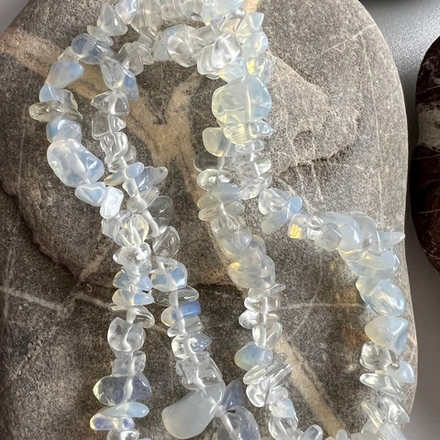 Лунный камень. Камни для изделий на заказ. Цена зависит от вида заказанного изделия