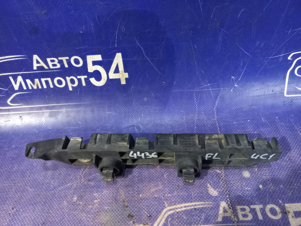 Крепление бампера переднее левое Honda INSPIRE 2003-2007