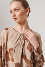 23097 Блузка женская (бежевый принт)