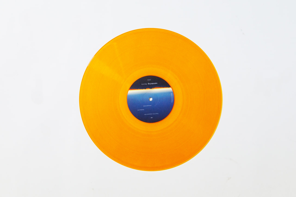 illo trio - Wandering - Deluxe Orange/Blue 2LP, Numbered Edition, Bonus Tracks