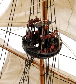 GAEM Art SPK-18 Модель российского линейного корабля 1700г. «Goto Predestinatsia»