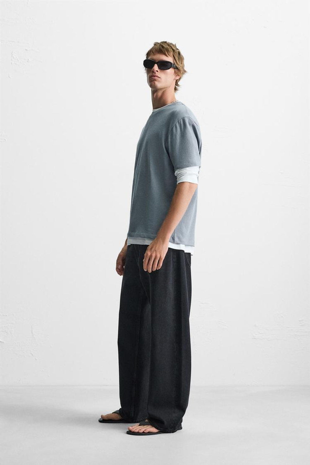 ZARA ТРИКОТАЖНАЯ ФУТБОЛКА СТАНДАРТНОГО КРОЯ, СЕРЫЙ / СИНИЙ