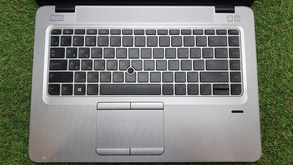 Ноутбук HP i5-6/8Gb/FHD/ EliteBook 840 G3 Y8Q70EA/Windows 10