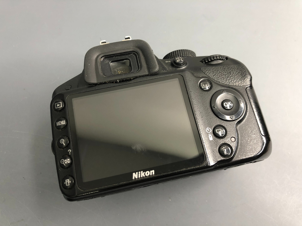 Nikon D3200 (69.000 кадров)
