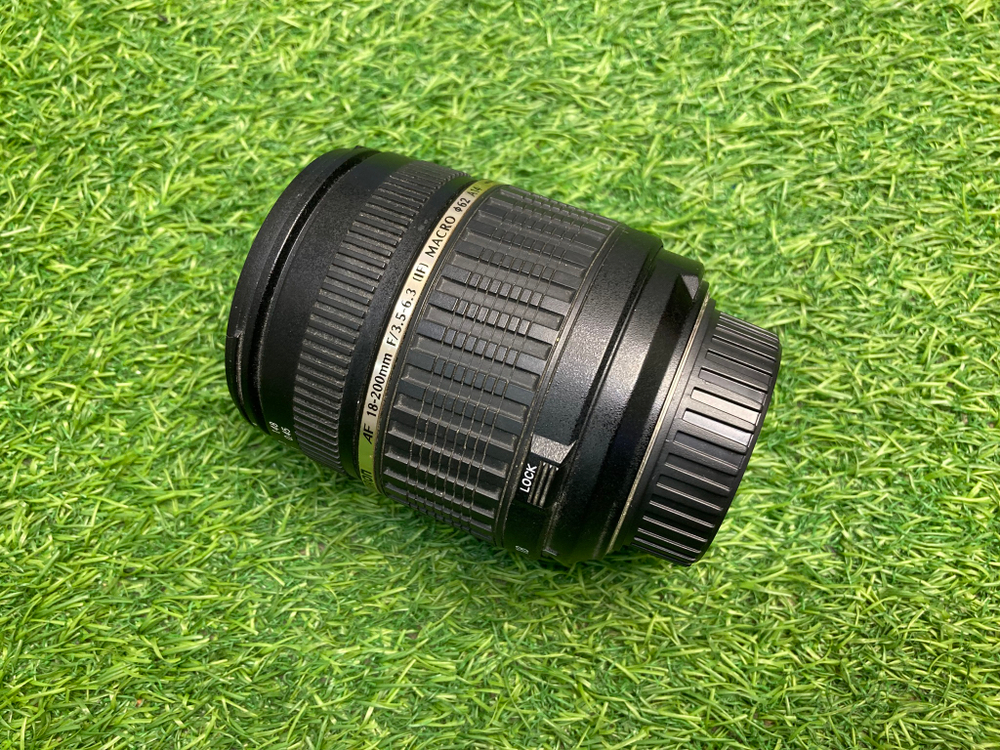 Tamron AF 18-200mm 3.5-6.3 XR Di II LD (IF) Macro
