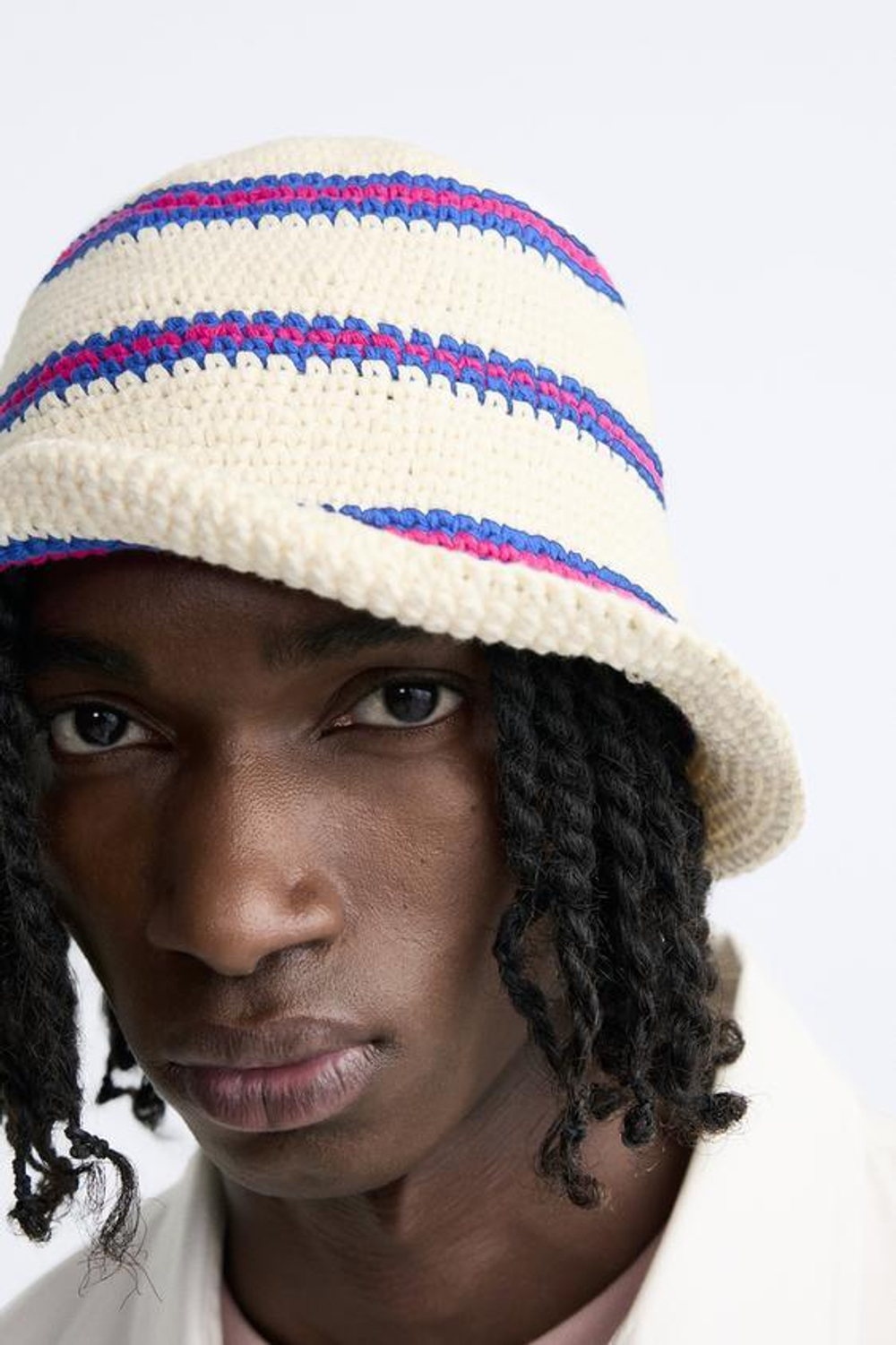 ZARA ШЛЯПА ИЗ КРУЖЕВА КРОШЕ В ПОЛОСКУ, ЭКРЮ