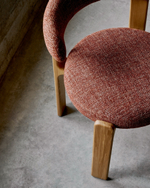 Granite Стул на 4 ножках из терракотового шенилла и массива ясеня в натуральной отделке