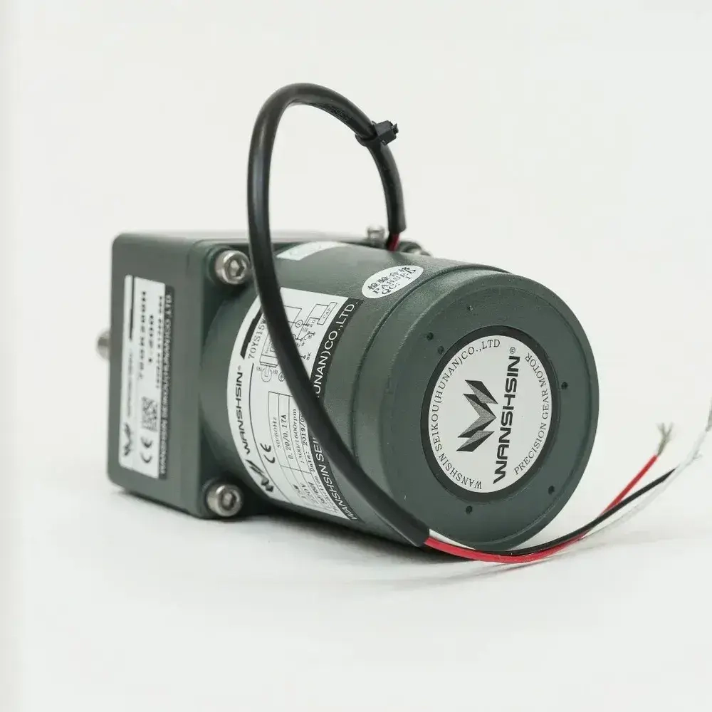 Асинхронный мотор-редуктор 15 Вт 173 об/мин 220 В 70YS15WGV22X/70GK7.5H