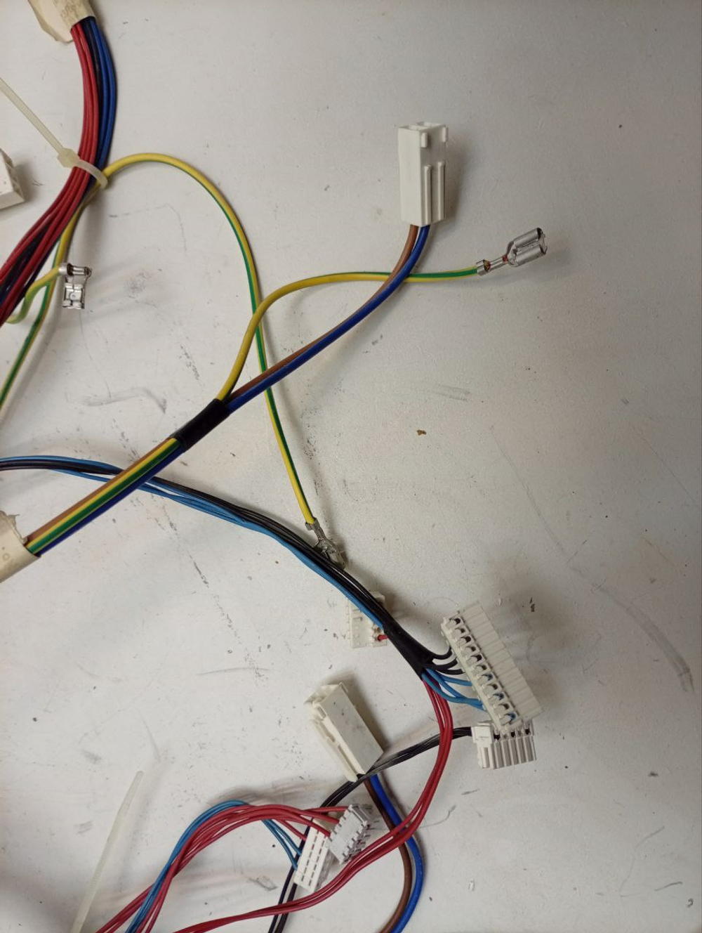 ESL98330 ктп2 Комплект проводки для посудомоечной машины Electrolux 808274706 б/у