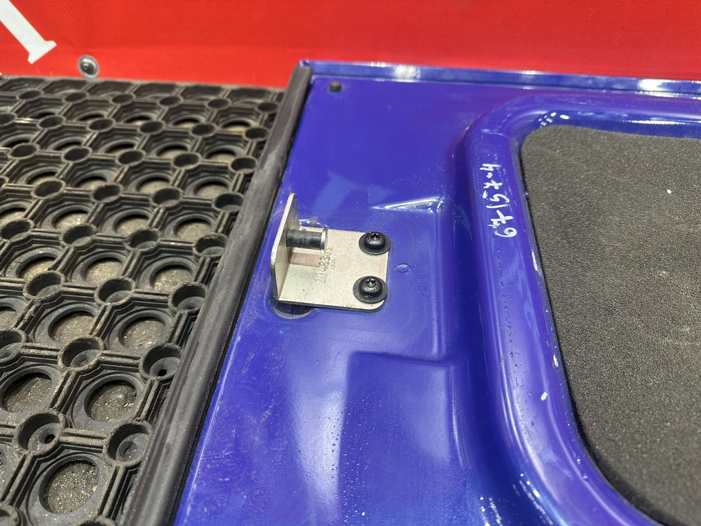 Крышка инструментального ящика 2018г.