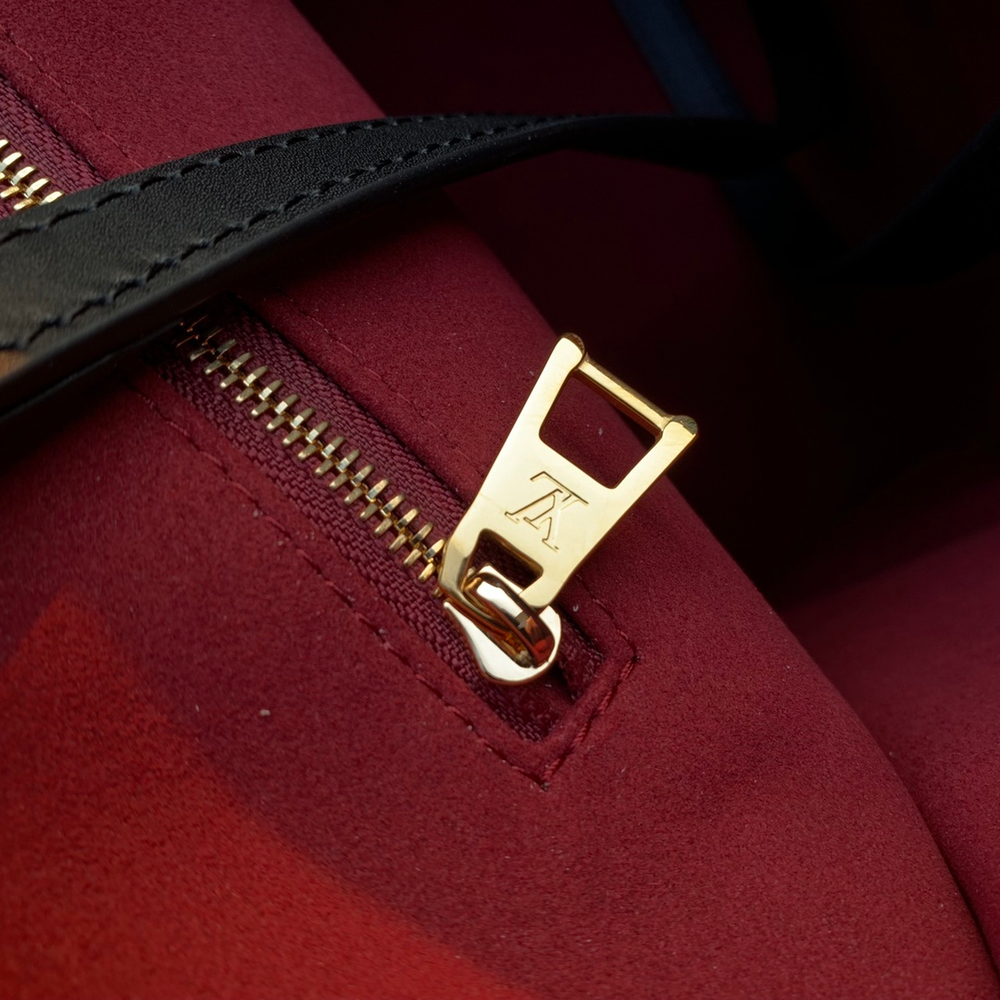 Louis Vuitton OnTheGo GM