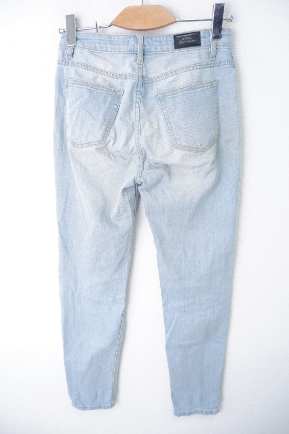 Джинсы Zarina светлые 44 размер