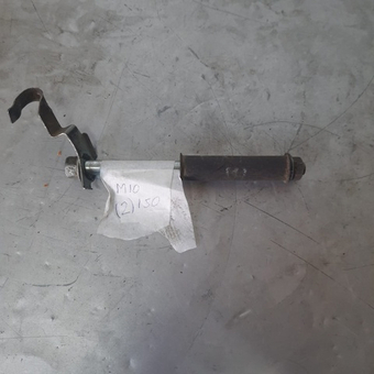 Болт (ось) М10 150мм (2)