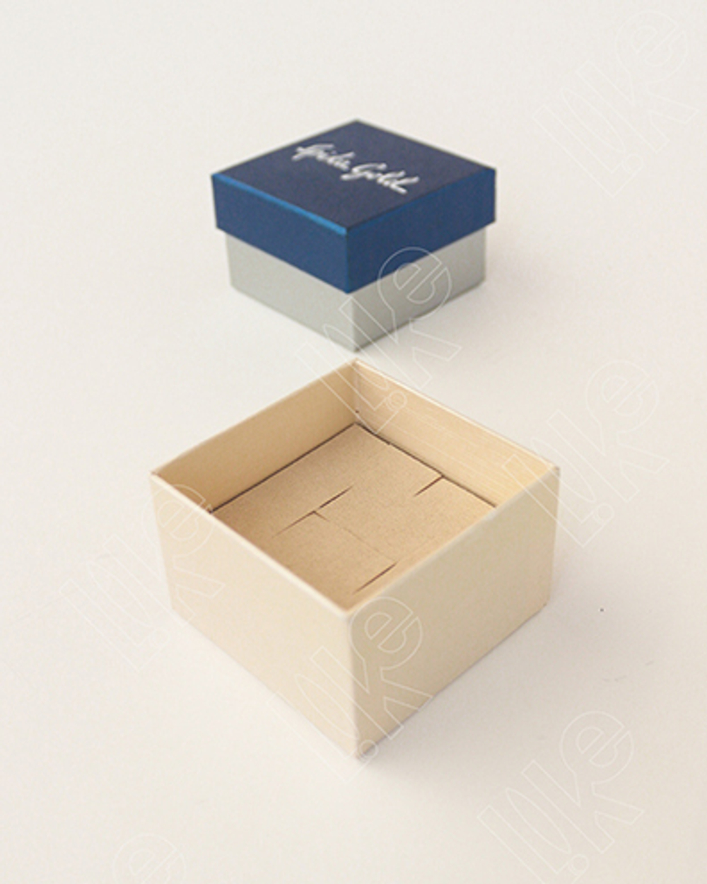 Подарочная упаковка для украшений компактный футляр