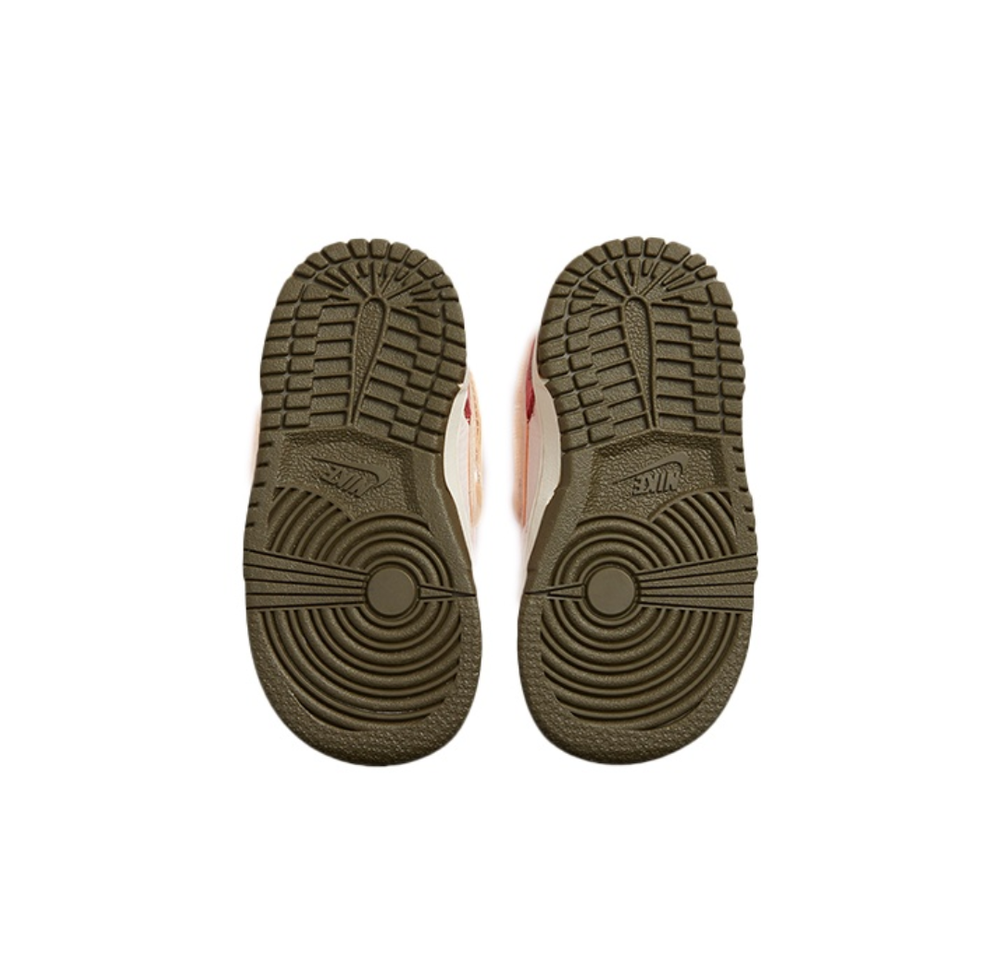 Детские кроссовки Nike x Social Status Dunk Low 'Strawberry Milk' DM3350-600