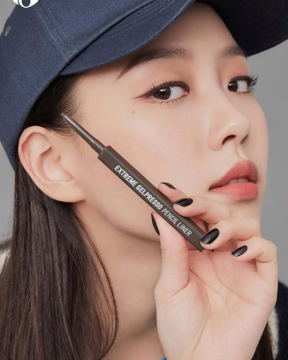 CLIO EXTREME GELPRESSO PENCIL LINER - подводка-карандаш для глаз