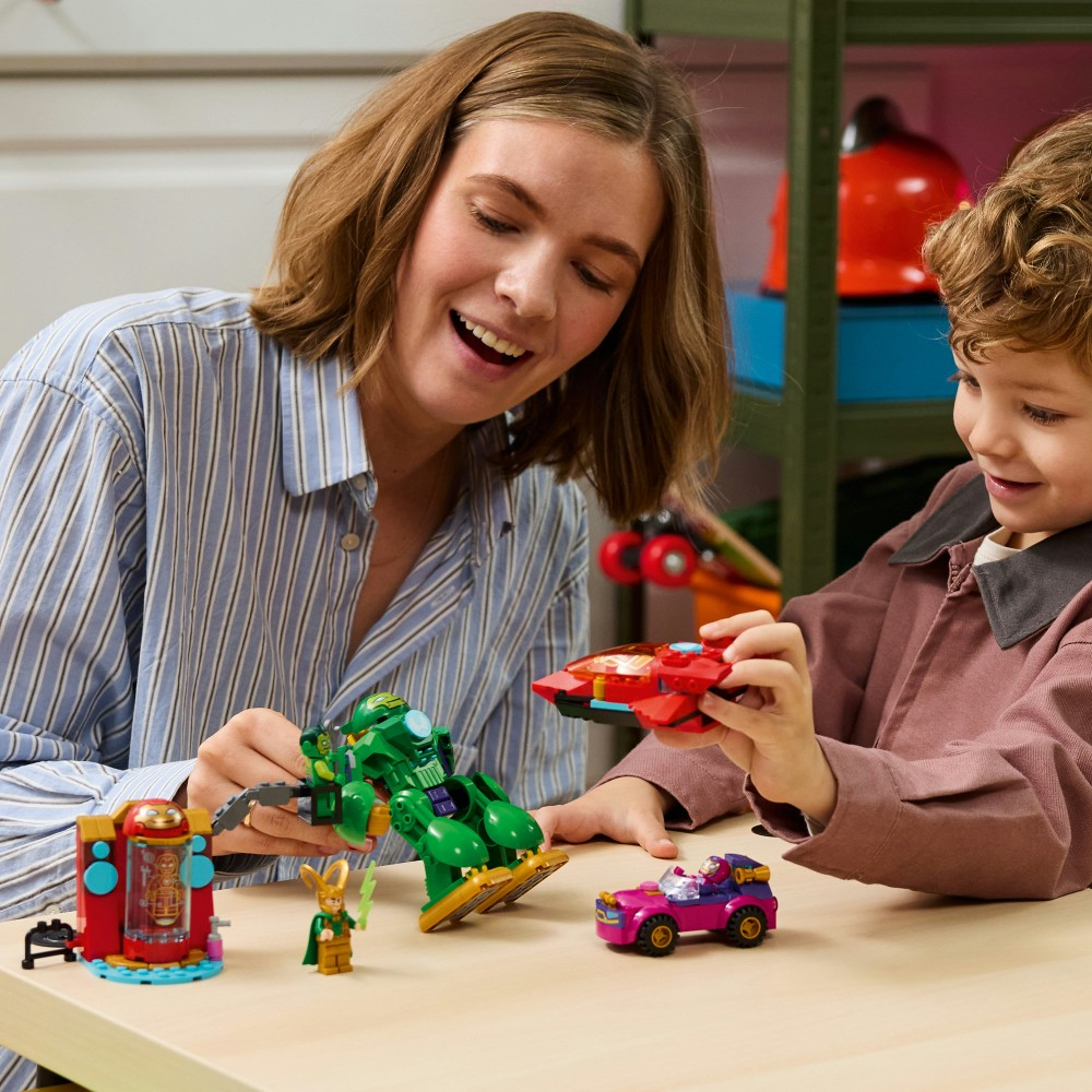 Конструктор LEGO Disney Junior Marvel 11211 Локи против команды Железного человека арт. 11211 / ЛЕГО Дисней Джуниор Марвел — фото 9