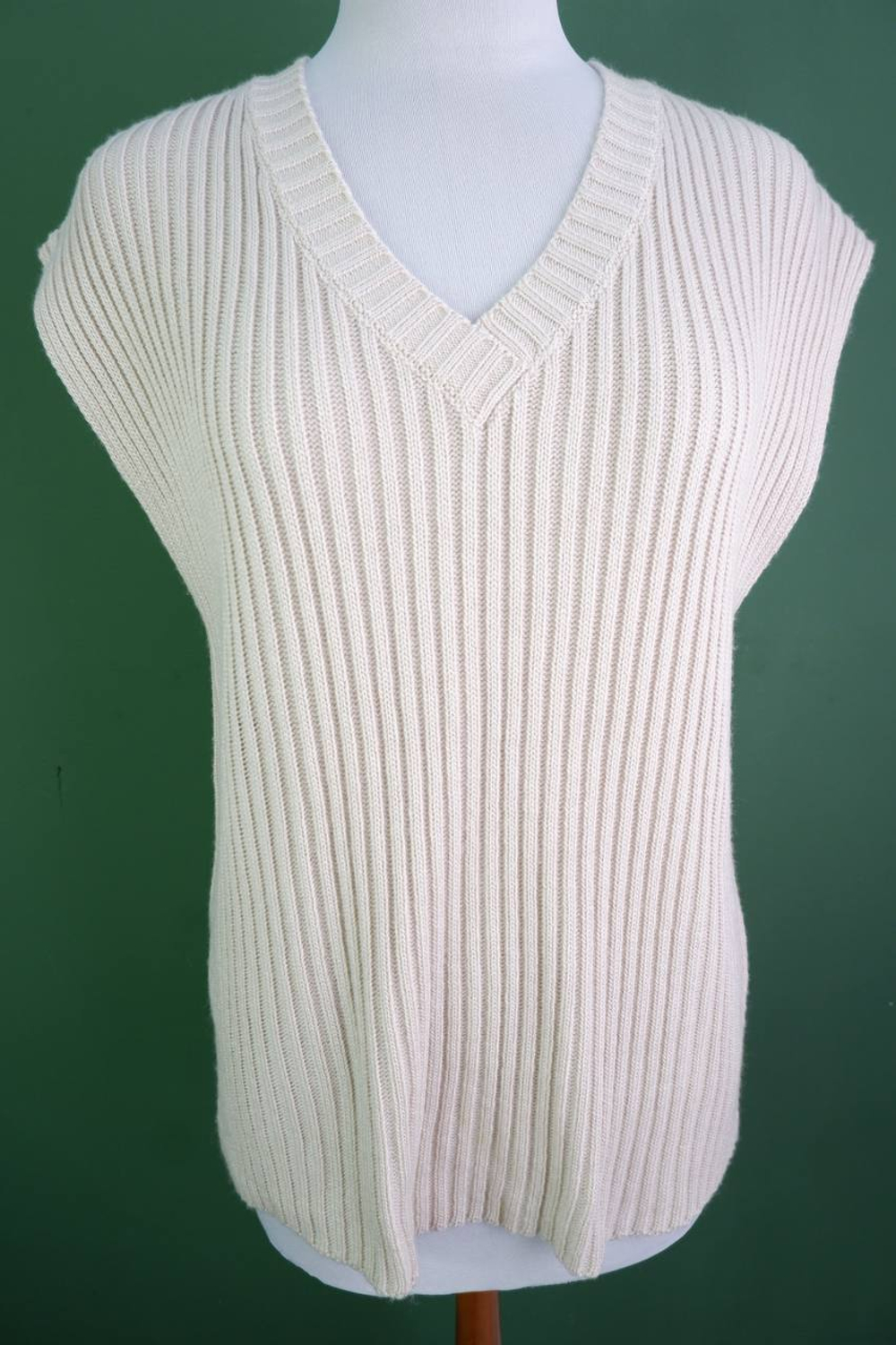 Жилет Noun вязаный для уютной осени, маркировка S, визуально на 48/50 размер