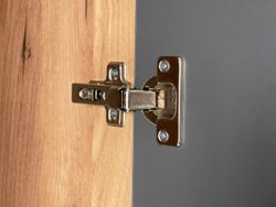 Шкаф трехдверный "Адам" с зерк (Дуб крафт золотой/Графит), 500*1264*2170 ЛДСП 16 мм, Мебельсон