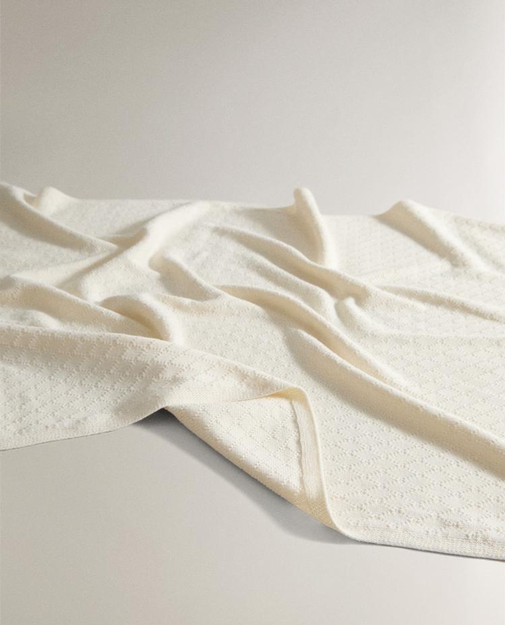 ZARA HOME ДЕТСКИЙ ПЛЕД С УЗОРОМ «РОМБЫ», ЭКРЮ