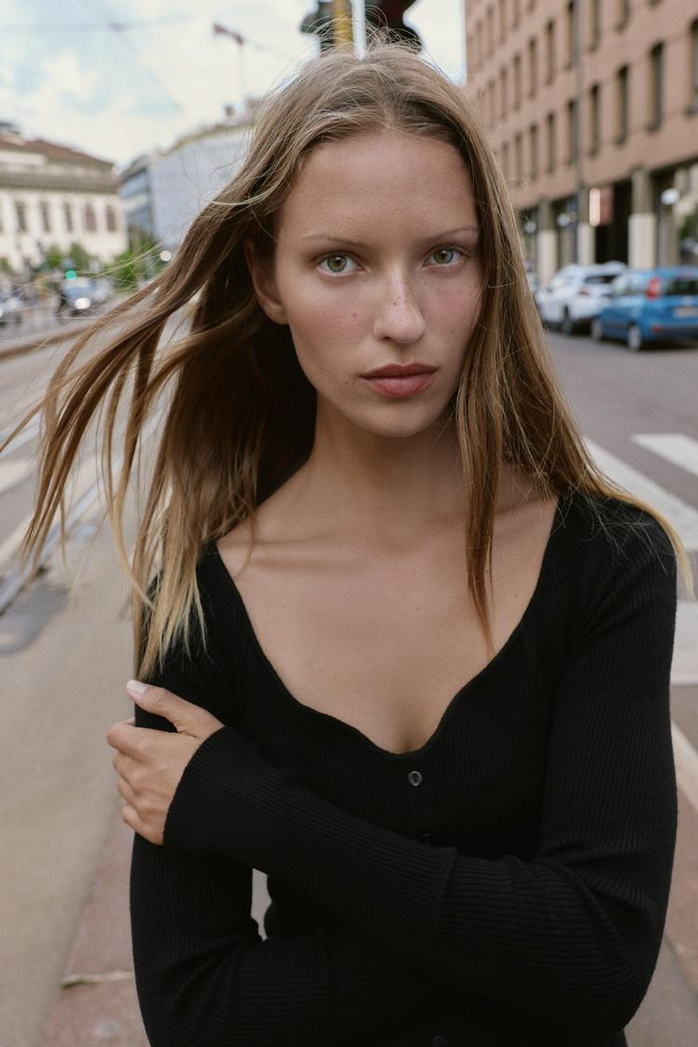 ZARA ТРИКОТАЖНОЕ ПЛАТЬЕ МИДИ В РУБЧИК, ЧЕРНЫЙ