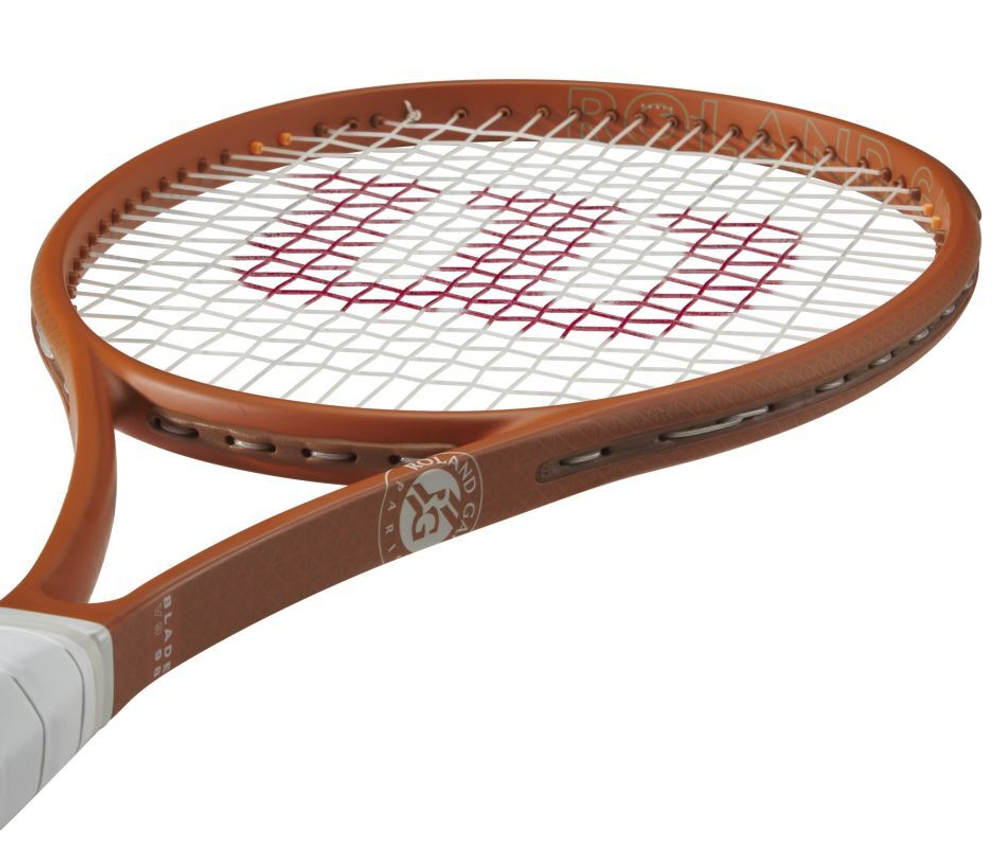 Теннисная ракетка Wilson Blade 98 v9.0 16x19 Roland Garros 2025 + струны
