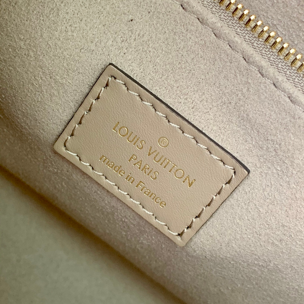Louis Vuitton OnTheGo PM