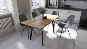 Обеденные столы в пластике