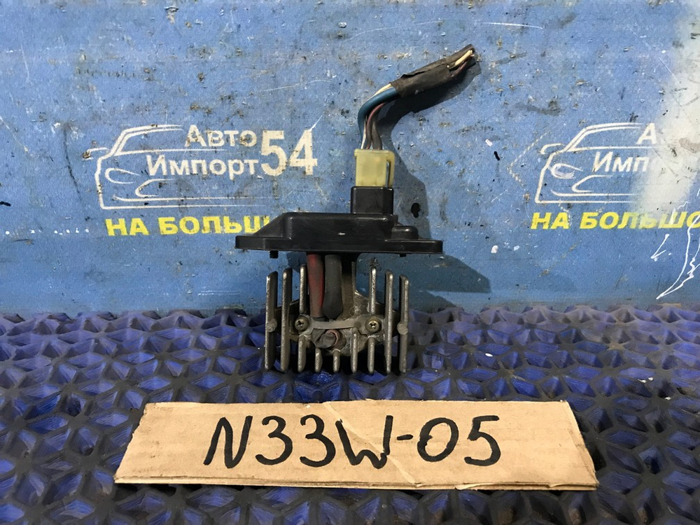 Реостат печки MITSUBISHI CHARIOT 1995