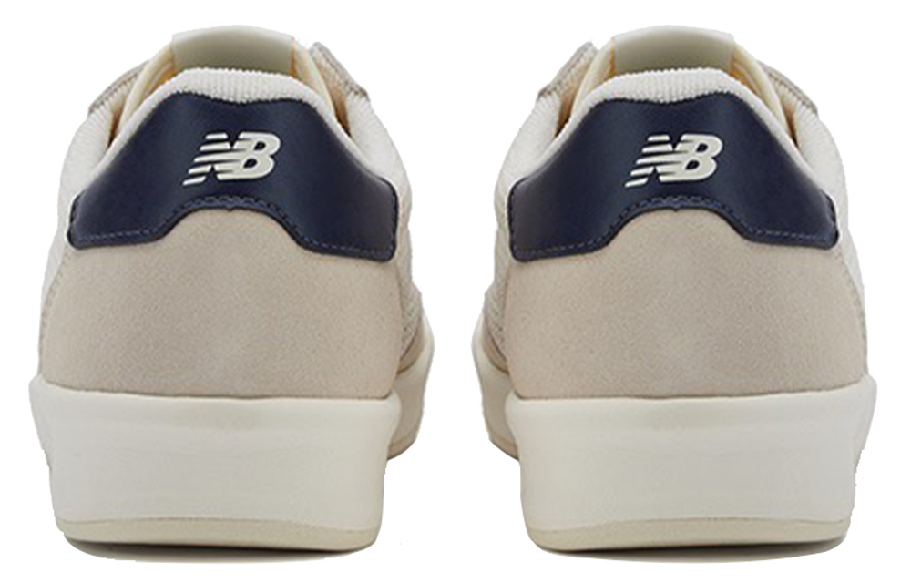 New Balance NB 300 low-top sneakers for men and women with the same beige gray blue