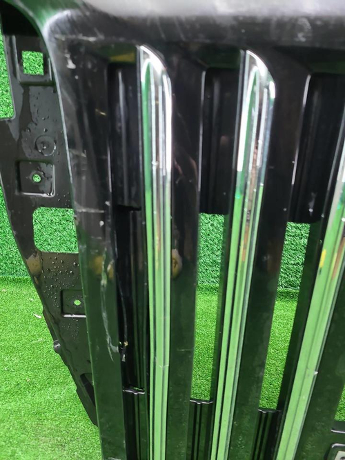 Решетка радиатора Hongqi E-HS9 (2020-н.в.)