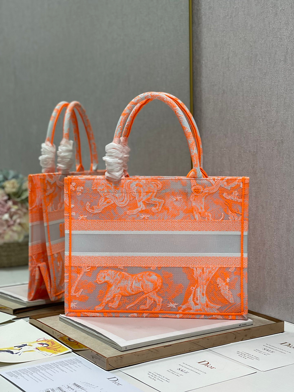 Christian Dior Book Tote 36 cm