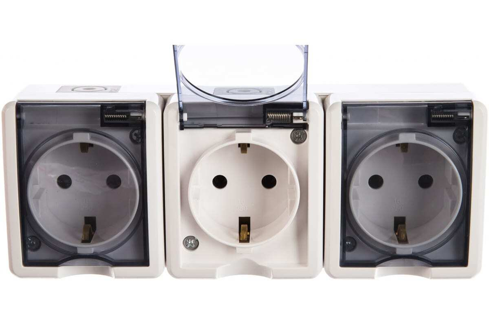 Розетка 3-местная накладная IP54, 16A-250В, белый Эксперт ЭРА