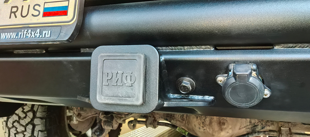 Бампер задний силовой/защита штатного бампера TANK 400 c квадратом под фаркоп РИФ