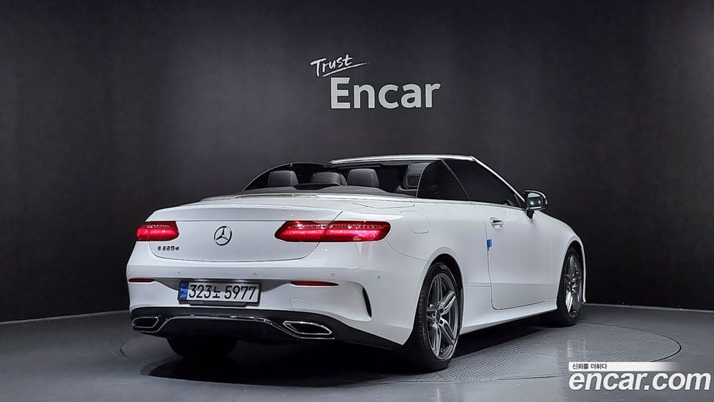 Mercedes-Benz E-Class W213 E220d Cabriolet (08.2020)