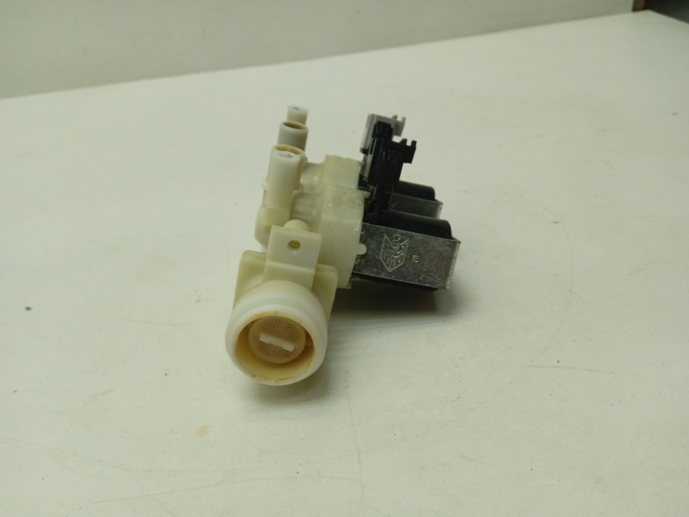 RST602 кт158 Клапан подачи воды для стиральной машины Hotpoint-Ariston RST602 б/у